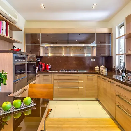 Anastasia - Private Pool & Panoramic Views Villa